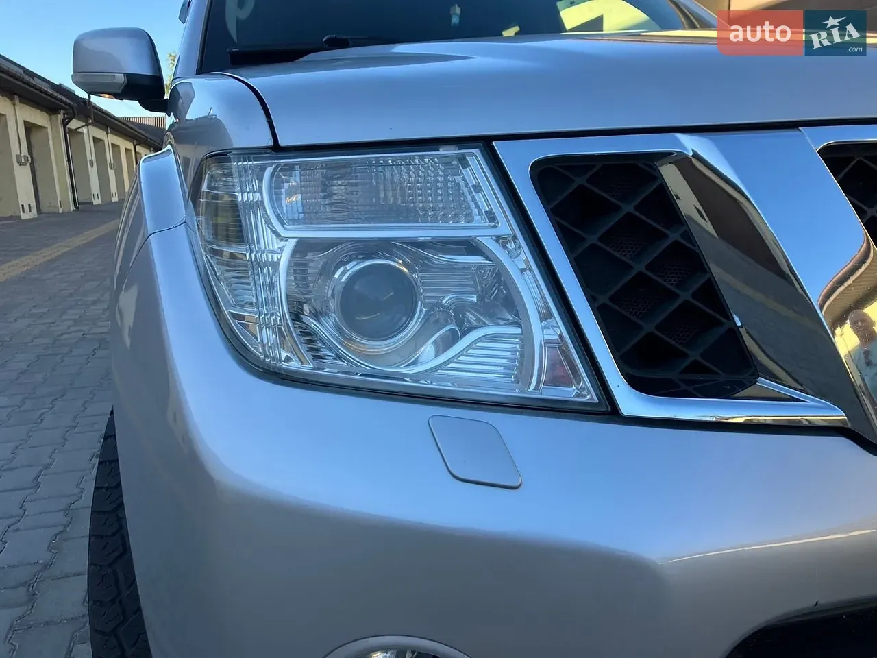 Nissan Pathfinder 2012 photo 2