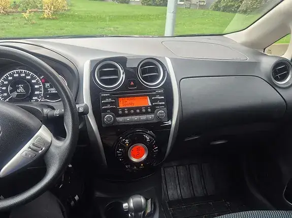 Nissan Note 2014 photo 4