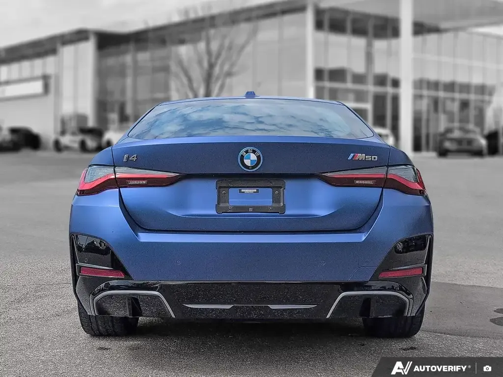 BMW I4 2023 photo 5