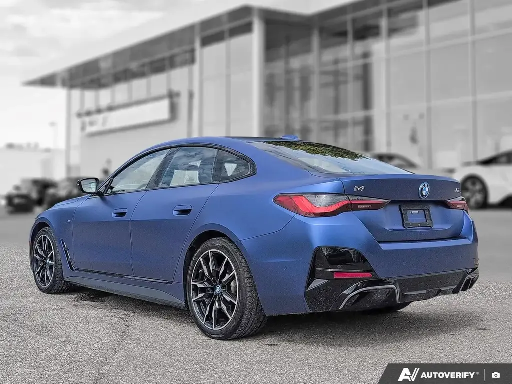 BMW I4 2023 photo 4