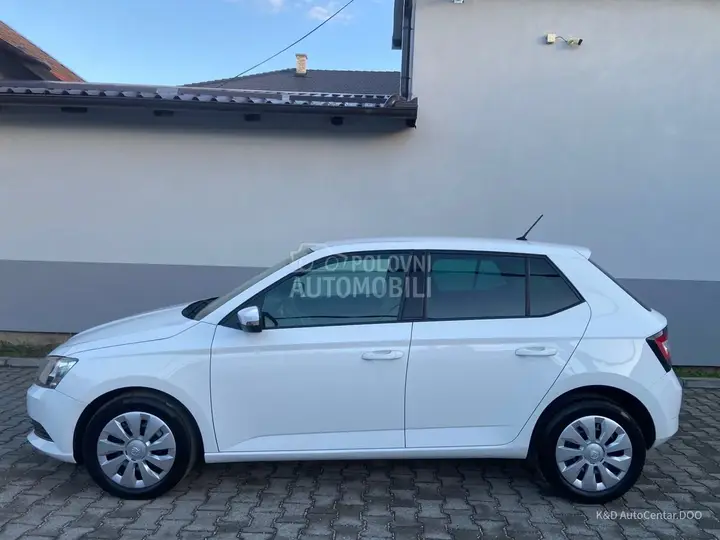 Skoda Fabia 2017 photo 4
