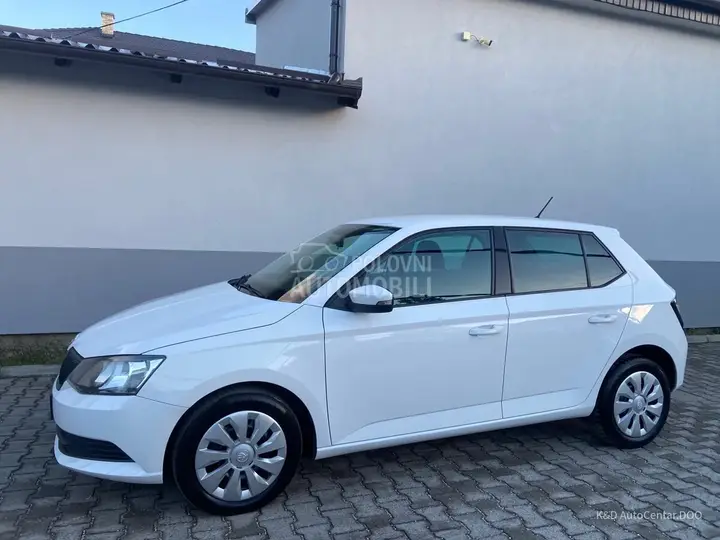 Skoda Fabia 2017 photo 3