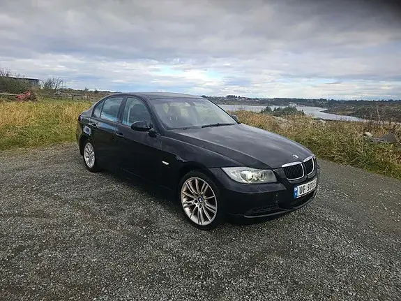 BMW 318I