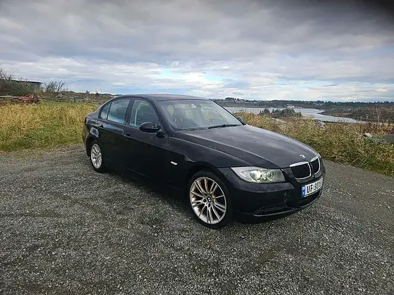 BMW 318I 2006 photo 2