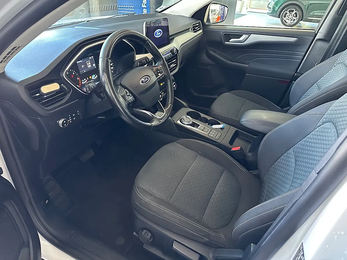 Ford Kuga 2022 photo 3