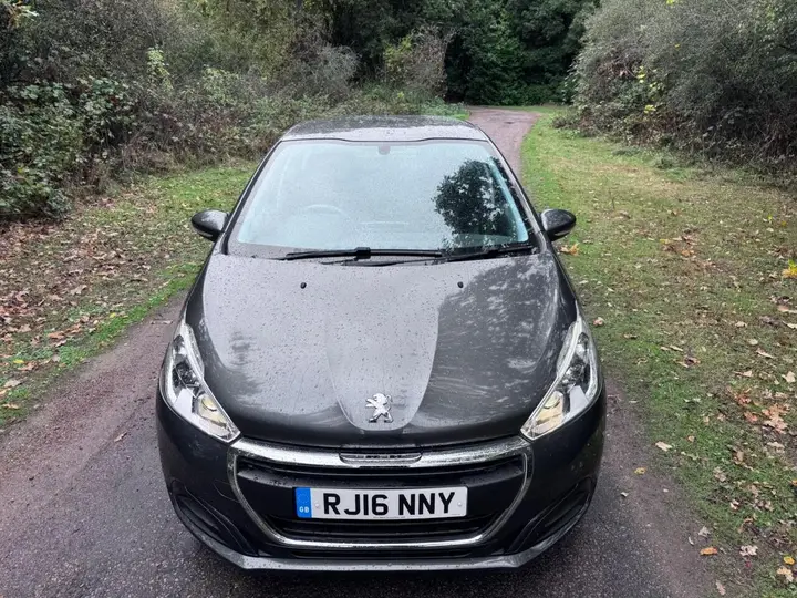 Peugeot 208 2016 photo 4