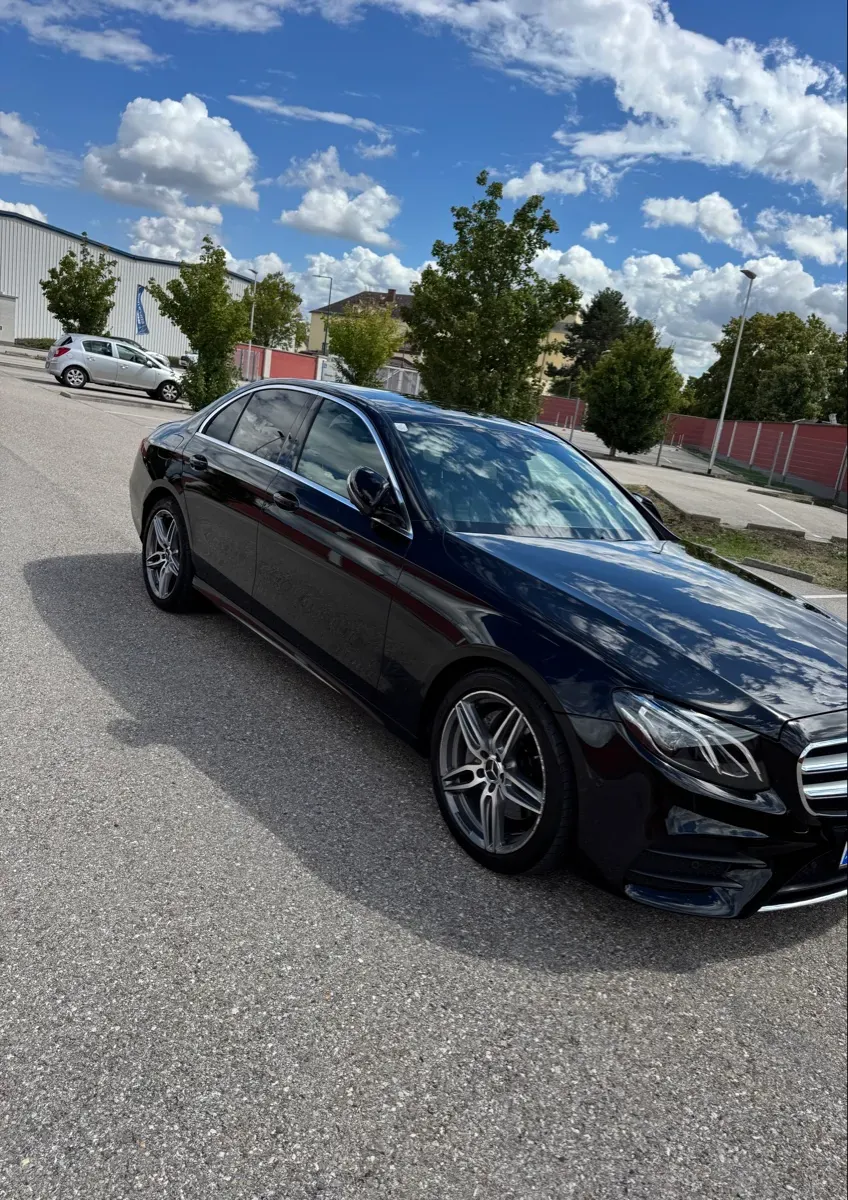 Mercedes-Benz E-Class 2019 photo 2