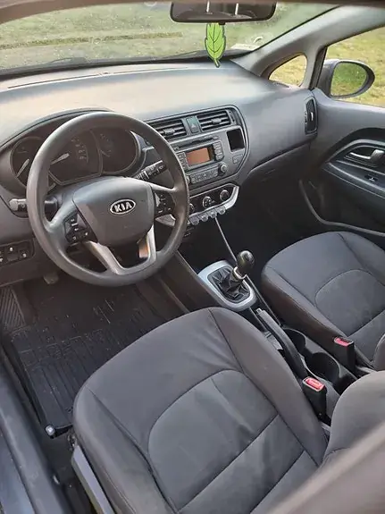 Kia Rio 2012 photo 2