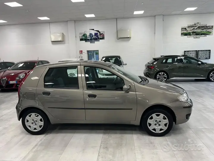 Fiat Punto 2005 photo 4