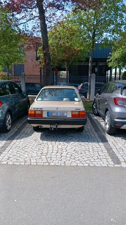 Audi 80