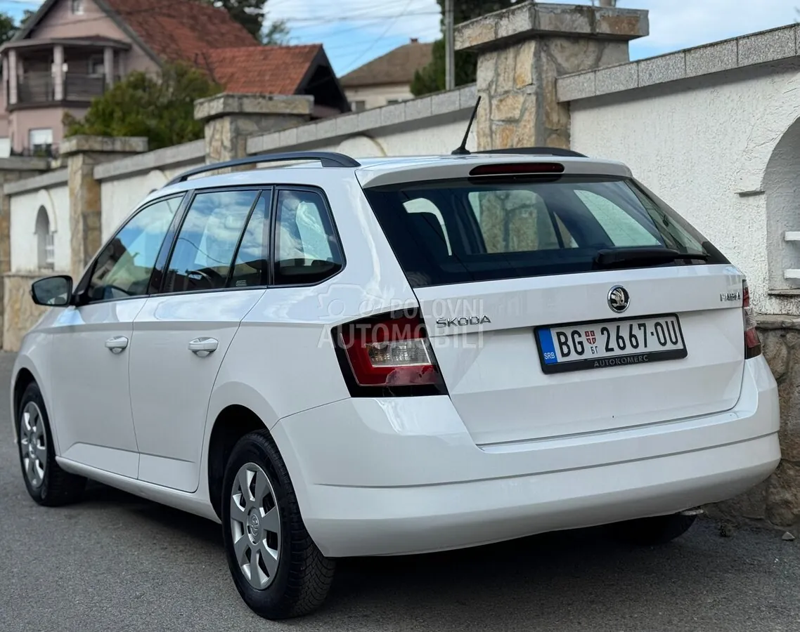 Skoda Fabia 2017 photo 4