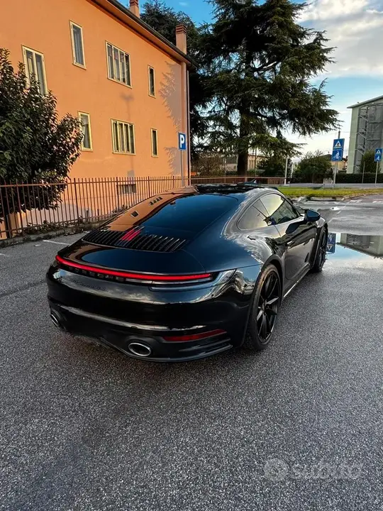 Porsche 911 2020 photo 3
