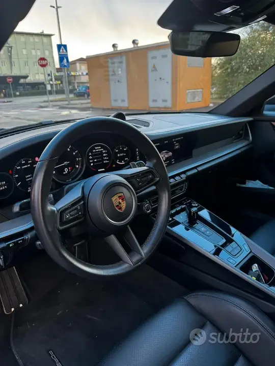 Porsche 911 2020 photo 5