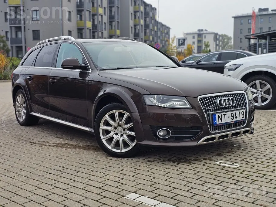 Audi Allroad 2011 photo 2