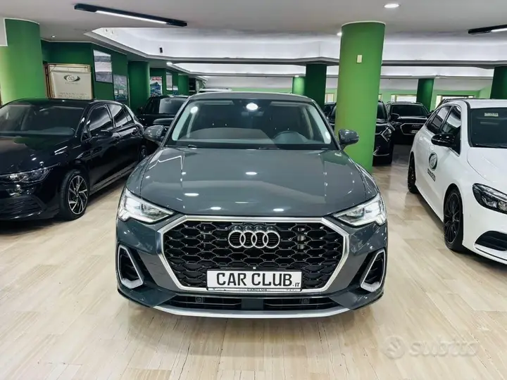 Audi Q3 2023 photo 2