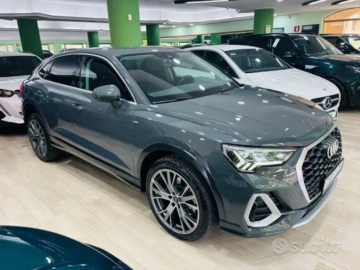 Audi Q3 2023 photo 3