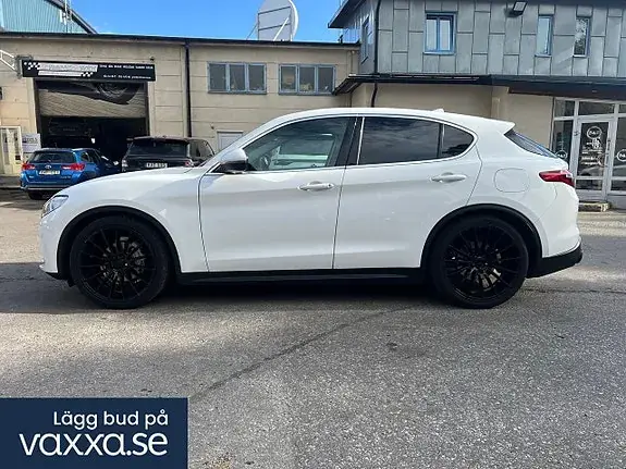Alfa Romeo Stelvio 2017 photo 5