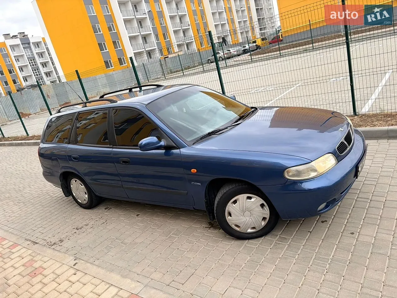 Daewoo Nubira 1999 photo 2