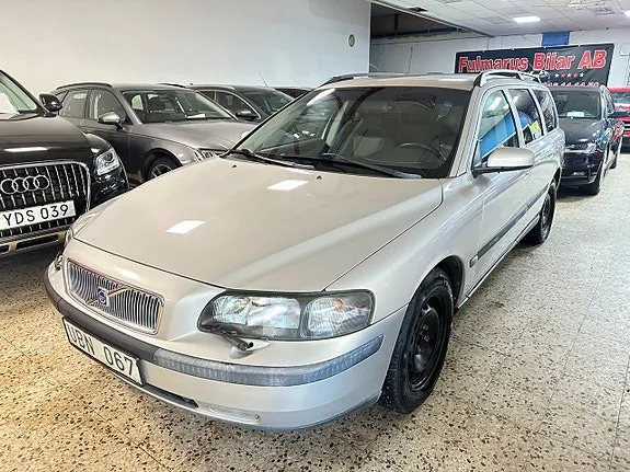 Volvo V70 2004 photo 3