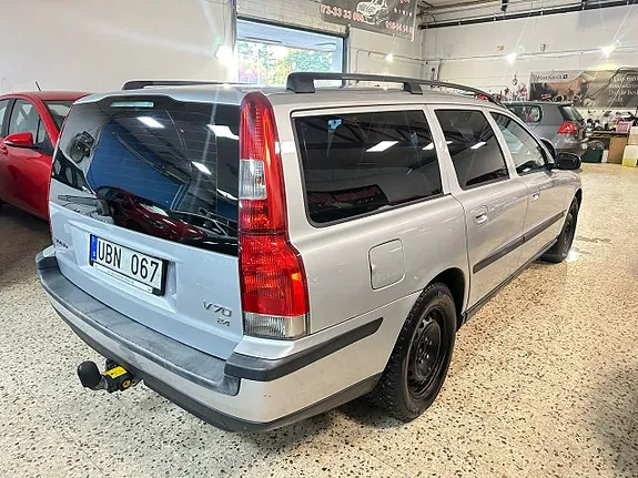 Volvo V70 2004 photo 4