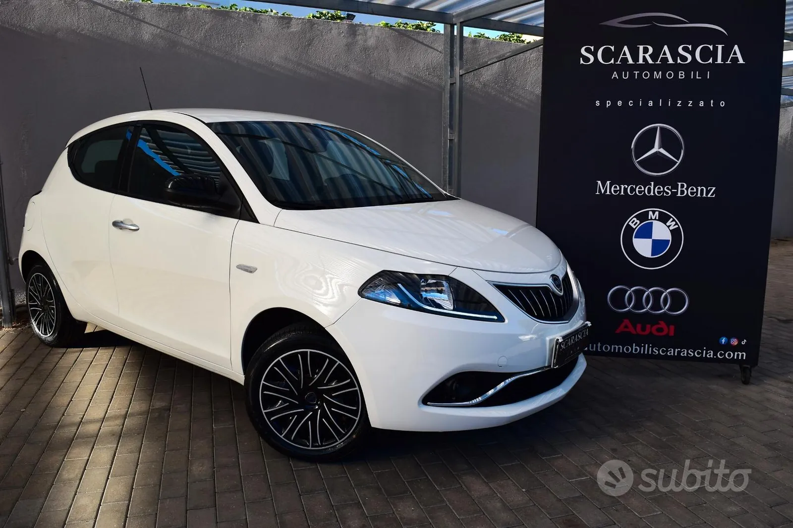 Lancia Ypsilon