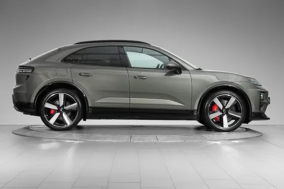 Porsche Macan Turbo 2024 photo 5