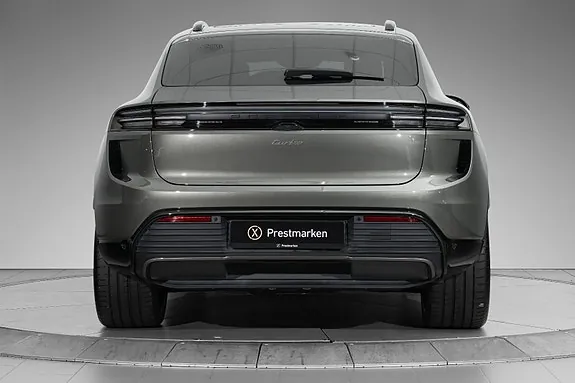 Porsche Macan Turbo 2024 photo 3