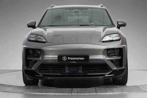 Porsche Macan Turbo 2024 photo 2