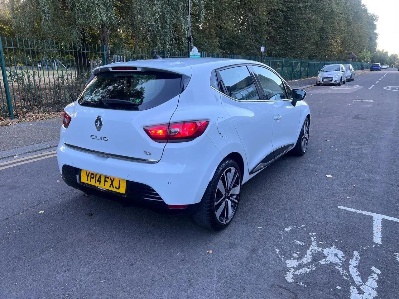 Renault Clio 2014 photo 4