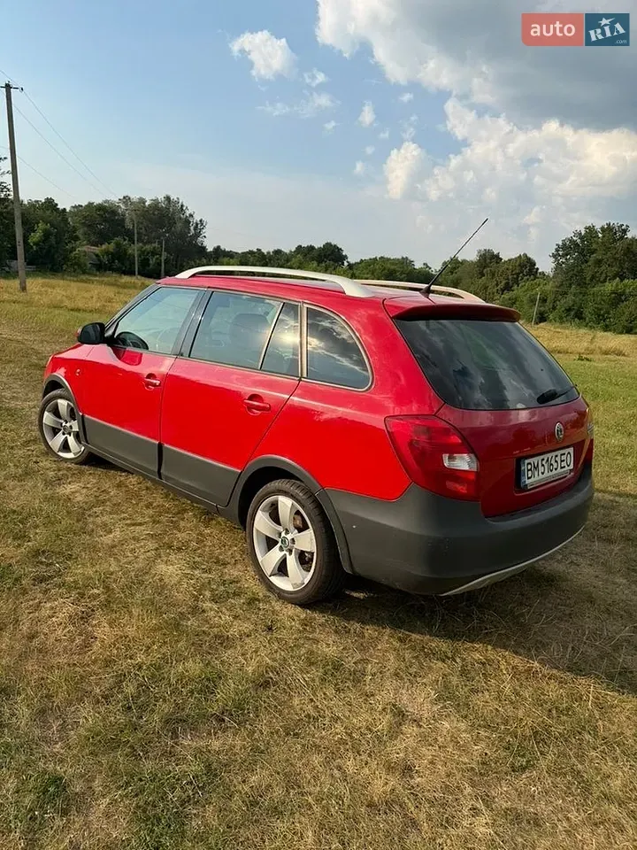 Skoda Fabia 2009 photo 5