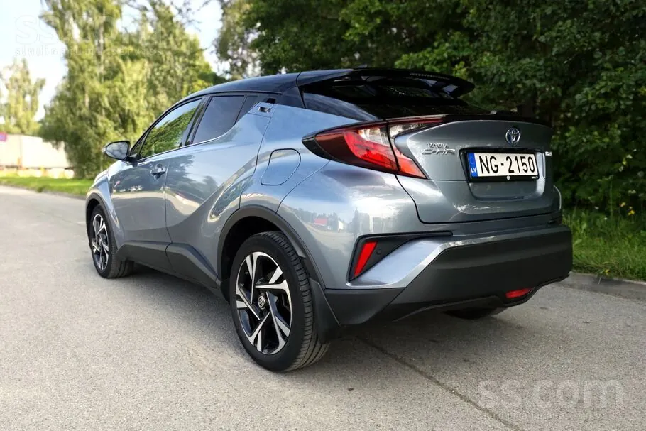 Toyota C-Hr 2022 photo 3