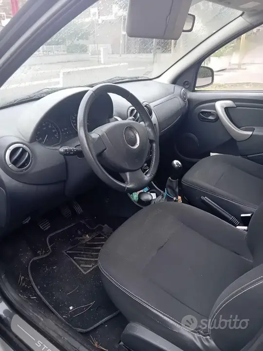 Dacia Sandero 2012 photo 3