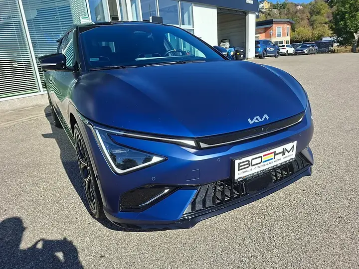 Kia Ev6 2025 photo 2