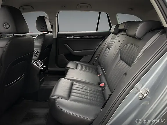 Skoda Superb 2018 photo 4