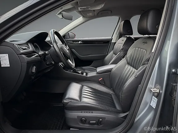 Skoda Superb 2018 photo 3