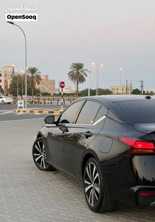 Nissan Altima 2019 photo 2