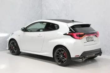 Toyota Yaris 2025 photo 3
