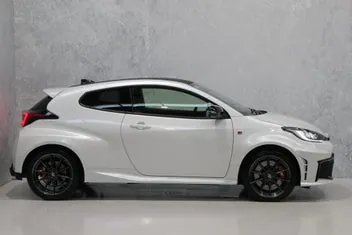 Toyota Yaris 2025 photo 4