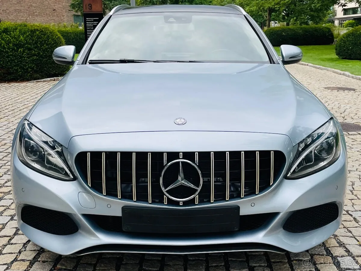 Mercedes-Benz C 220D 2026 photo 3