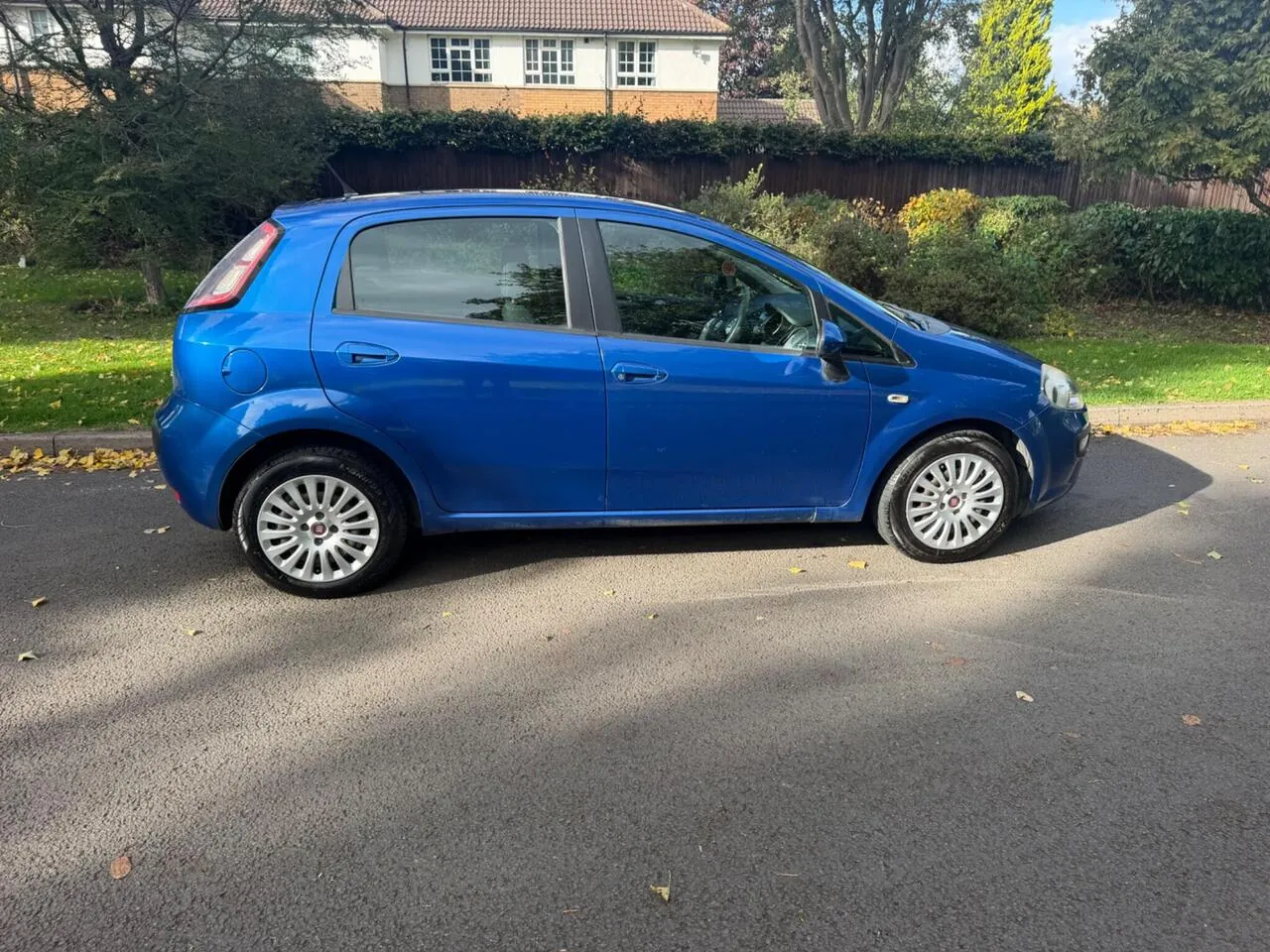 Fiat Punto 2011 photo 3
