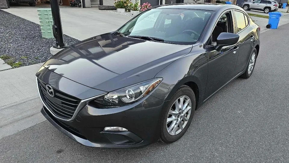 Mazda 3 2015 photo 3