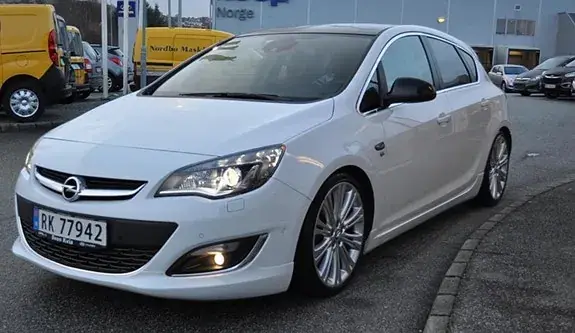 Opel Astra 2014 photo 5