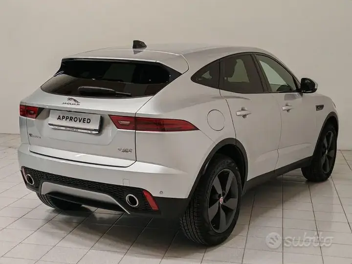 Jaguar E-Pace 2020 photo 2