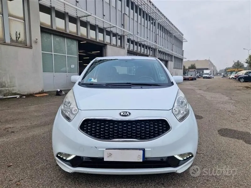 Kia Venga 2015 photo 2