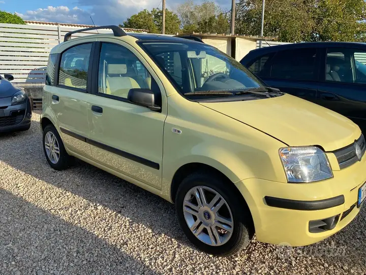Fiat Panda 2005 photo 2