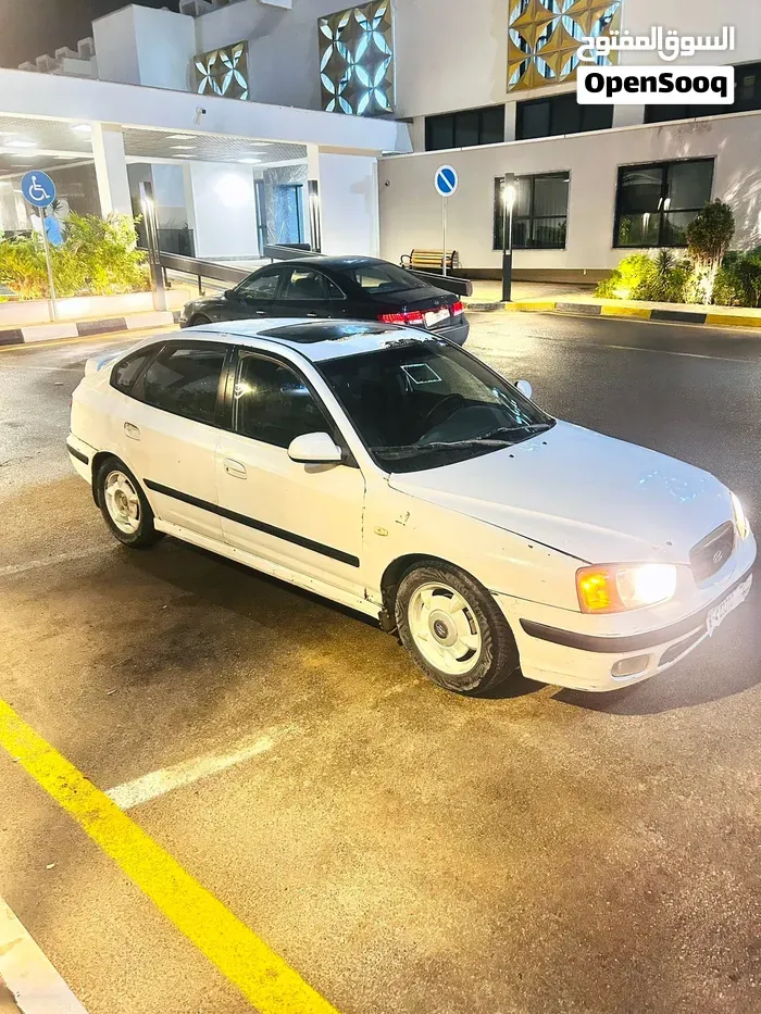 Hyundai Avante 2003 photo 4