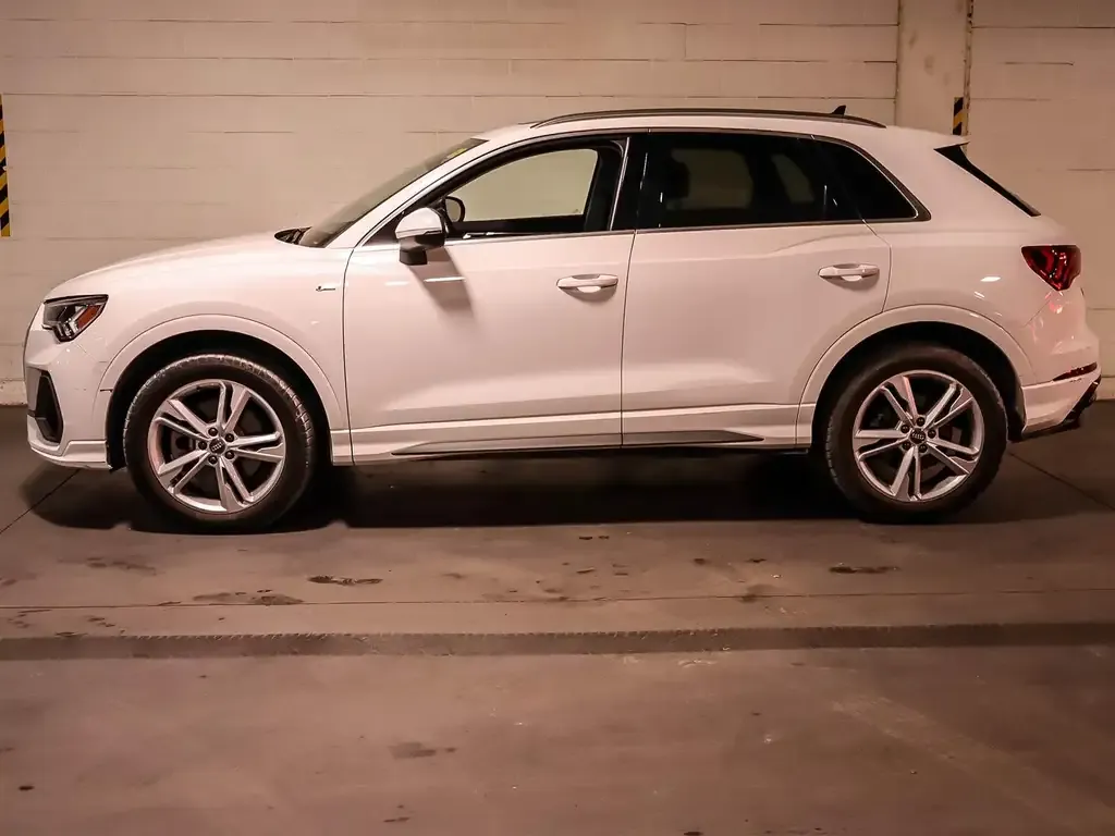 Audi Q3 2021 photo 4