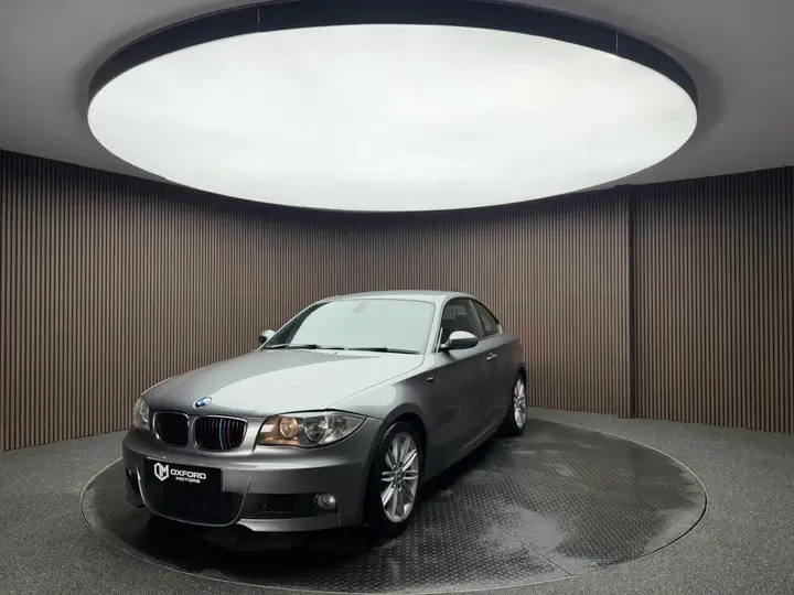 BMW 1 Series 2009 photo 5