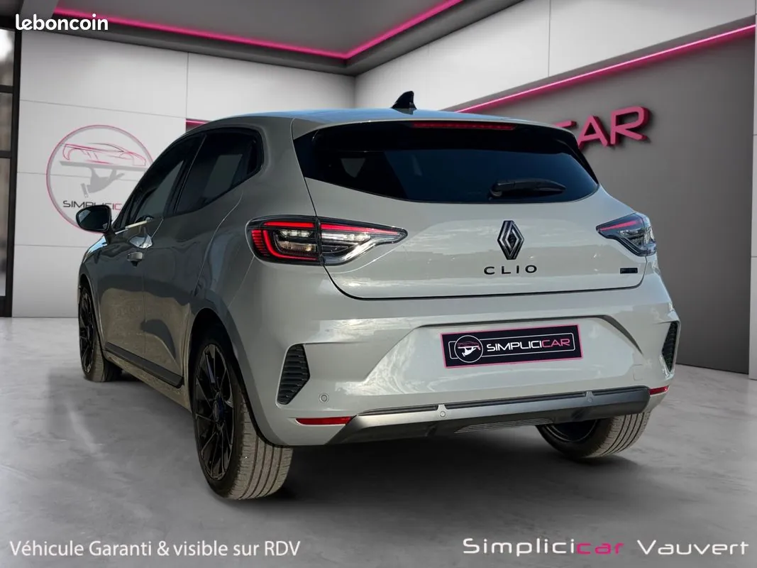 Renault Clio 2023 photo 4