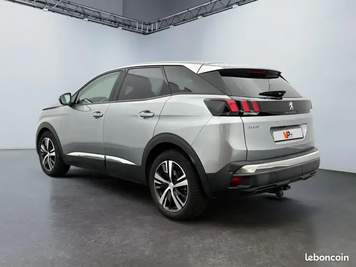 Peugeot 3008 2019 photo 2